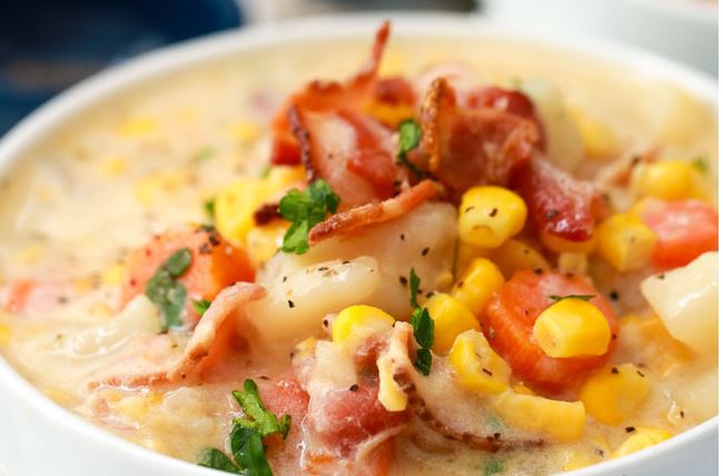 Slow Cooker: Creamy Bacon Corn Chowder – Recipes 2 Day