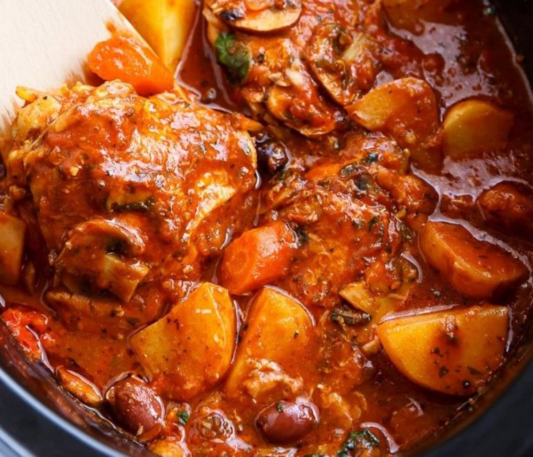 SLOW COOKER CHICKEN CACCIATORE WITH POTATOES Recipes 2 Day