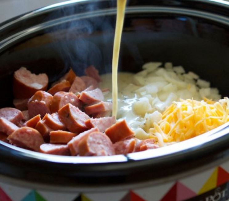 Crockpot Smoked Sausage & Hash Brown Casserole – Recipes 2 Day