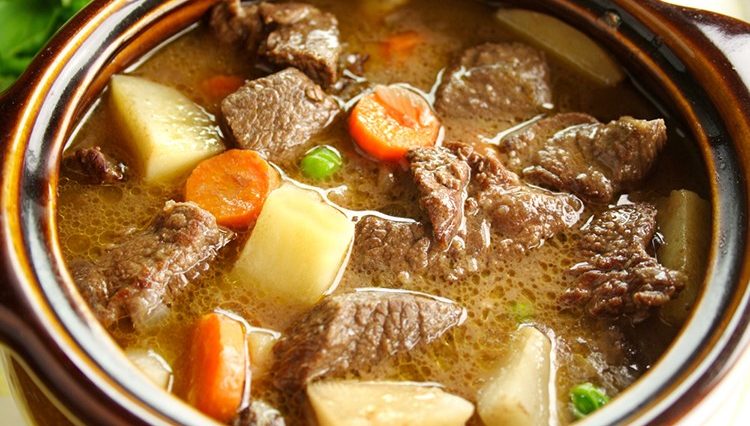 Slow Cooker Thick & Chunky Beef Stew