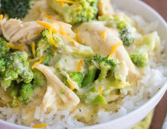 SLOW COOKER CREAMY CHICKEN AND BROCCOLI OVER RICE