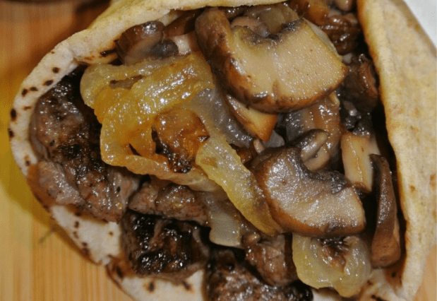 GREEK STEAK PITAS WITH CARAMELIZED ONIONS AND MUSHROOMS