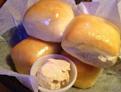 Texas Roadhouse’s Rolls with Honey Cinnamon Butter