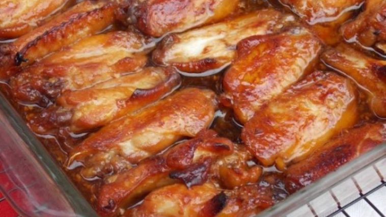 CARAMELIZED CHICKEN WINGS