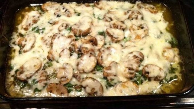 Chicken spinach and mushroom low carb oven dish