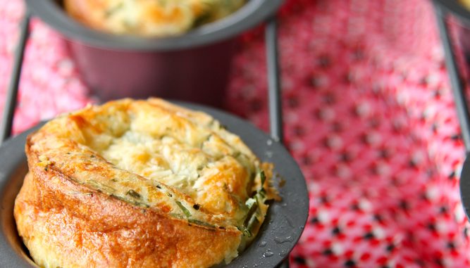 Easy Garlic Parmesan Popovers