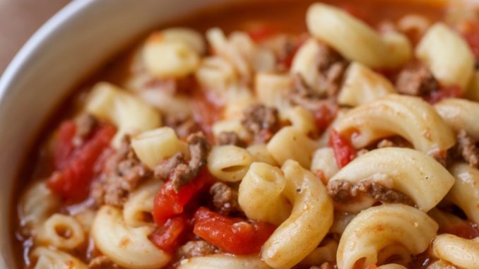 Beef & Tomato Macaroni Soup