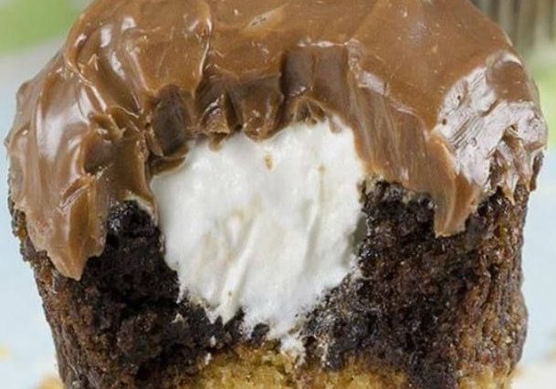 HERSHEY S’MORES CUPCAKES