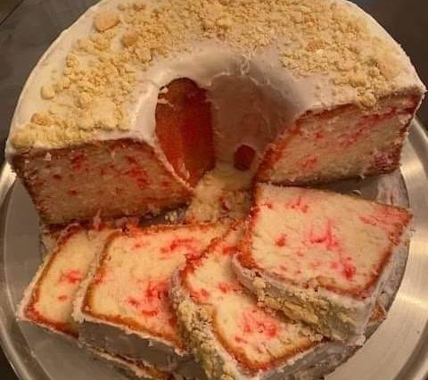 #Strawberry crunch pound cake