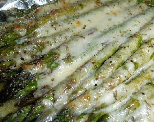 Asparagus with cheese